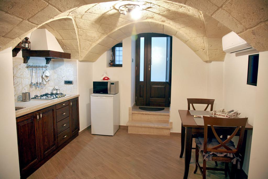 L'Angolo Del Salento Oria  Bagian luar foto
